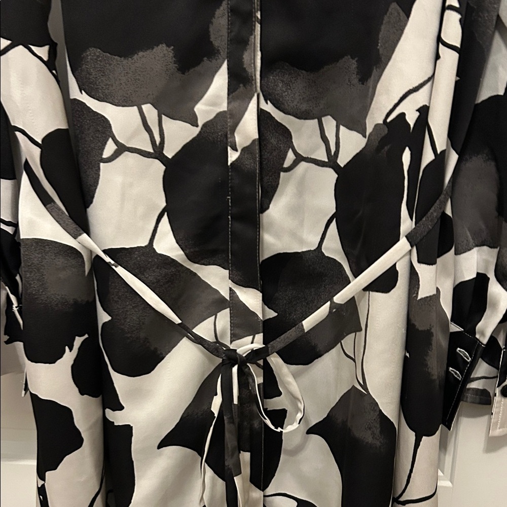 Worthington Monochrome Floral Long Sleeve Dress - Picture 4 of 9